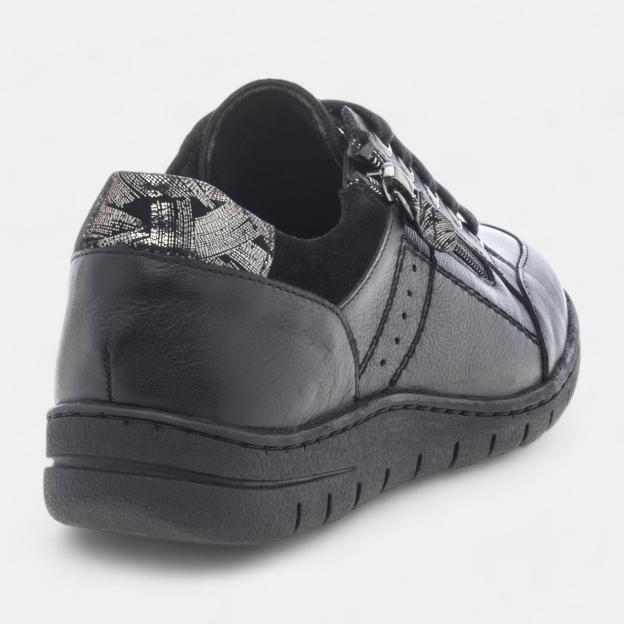Baskets basses Femme en cuir noir