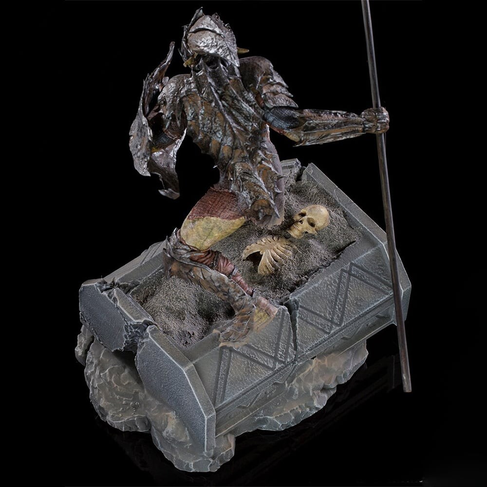 Ringenes Herre Figur - Bevæbnet Orc Statue - 1:10