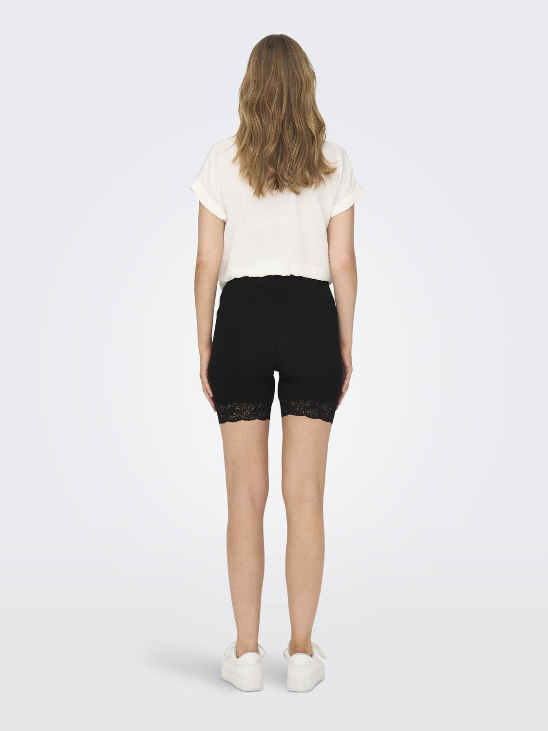OLMCAISA Normal geschnitten Shorts Black