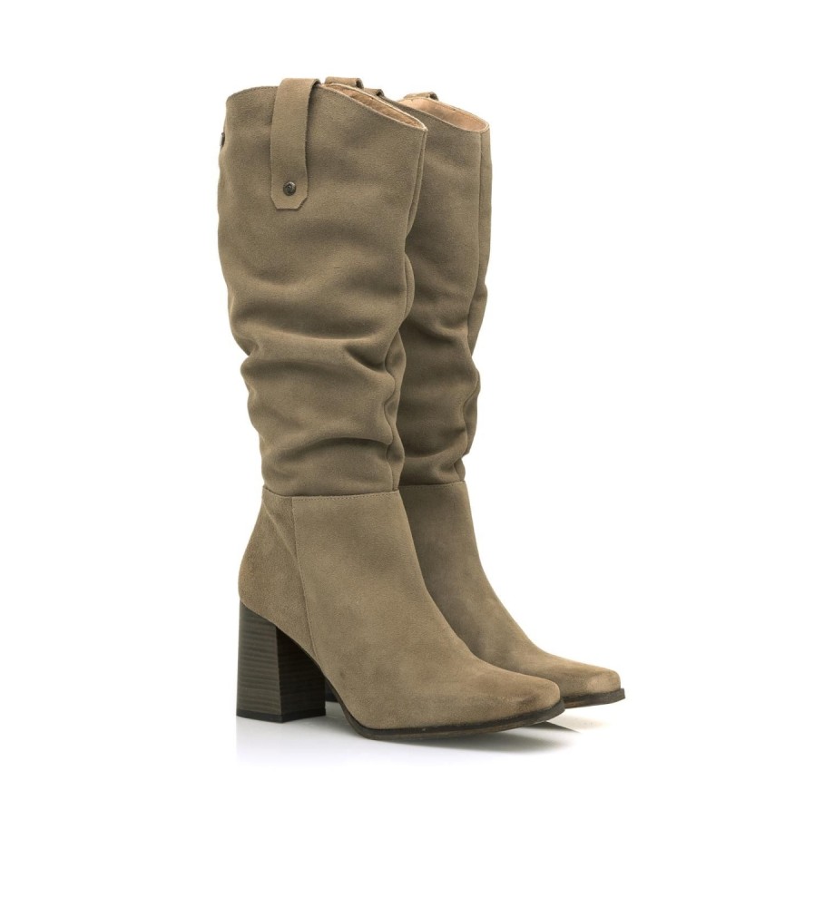 Botas casuais Mustang Porto em couro marrom - Altura do salto: 7,5 cm -