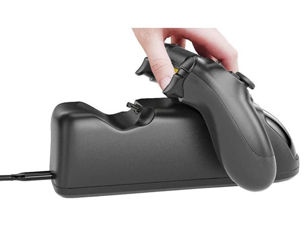 Ladestasjon for 2 PS4-kontrollere
