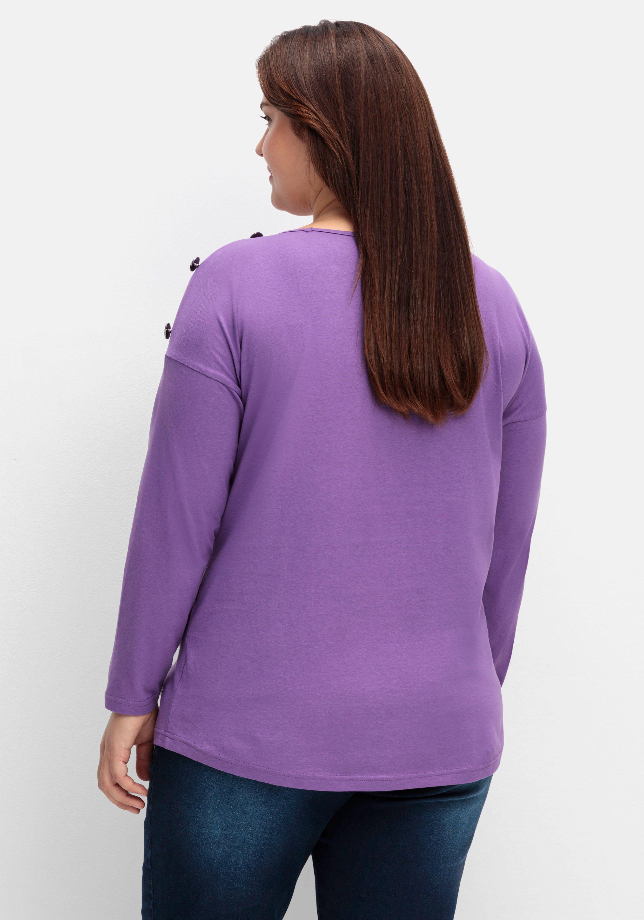 Langarmshirt mit Schmuckknöpfen auf der Schulter