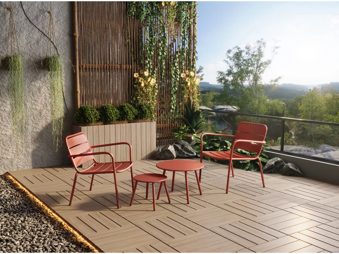 Fauteuil bas de jardin empilable en métal - Terracotta - MIRMANDE de MYLIA