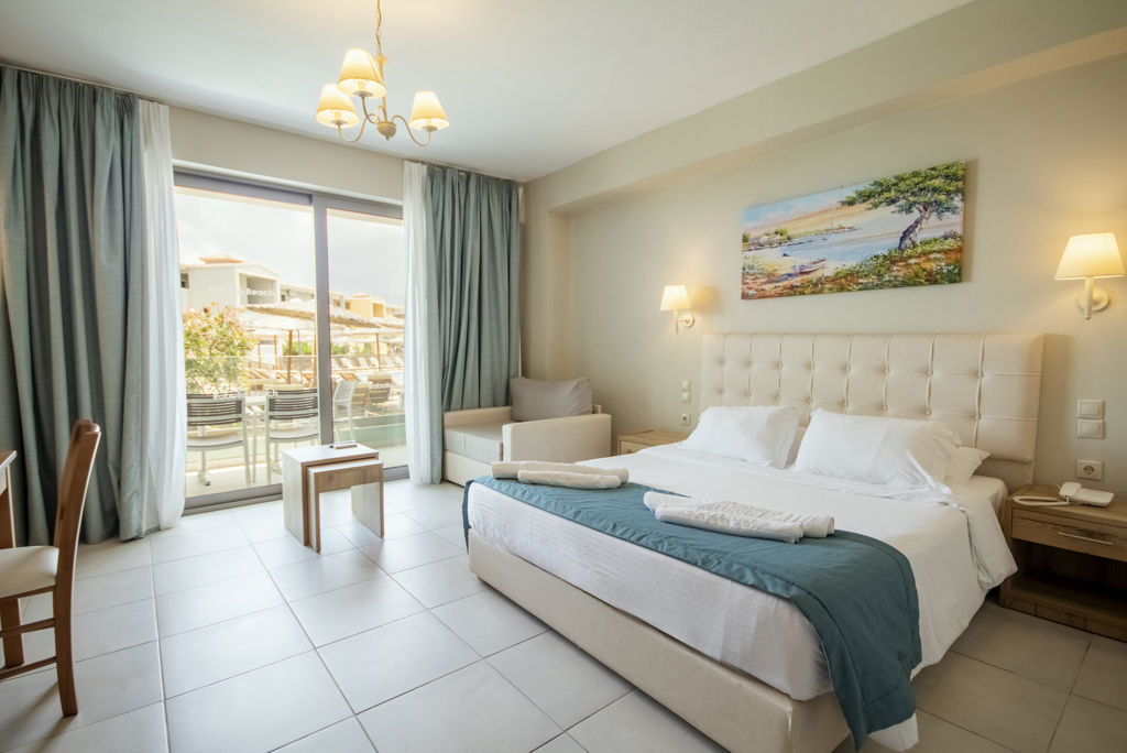 Robolla Beach SA Logies en ontbijt - Aparthotel