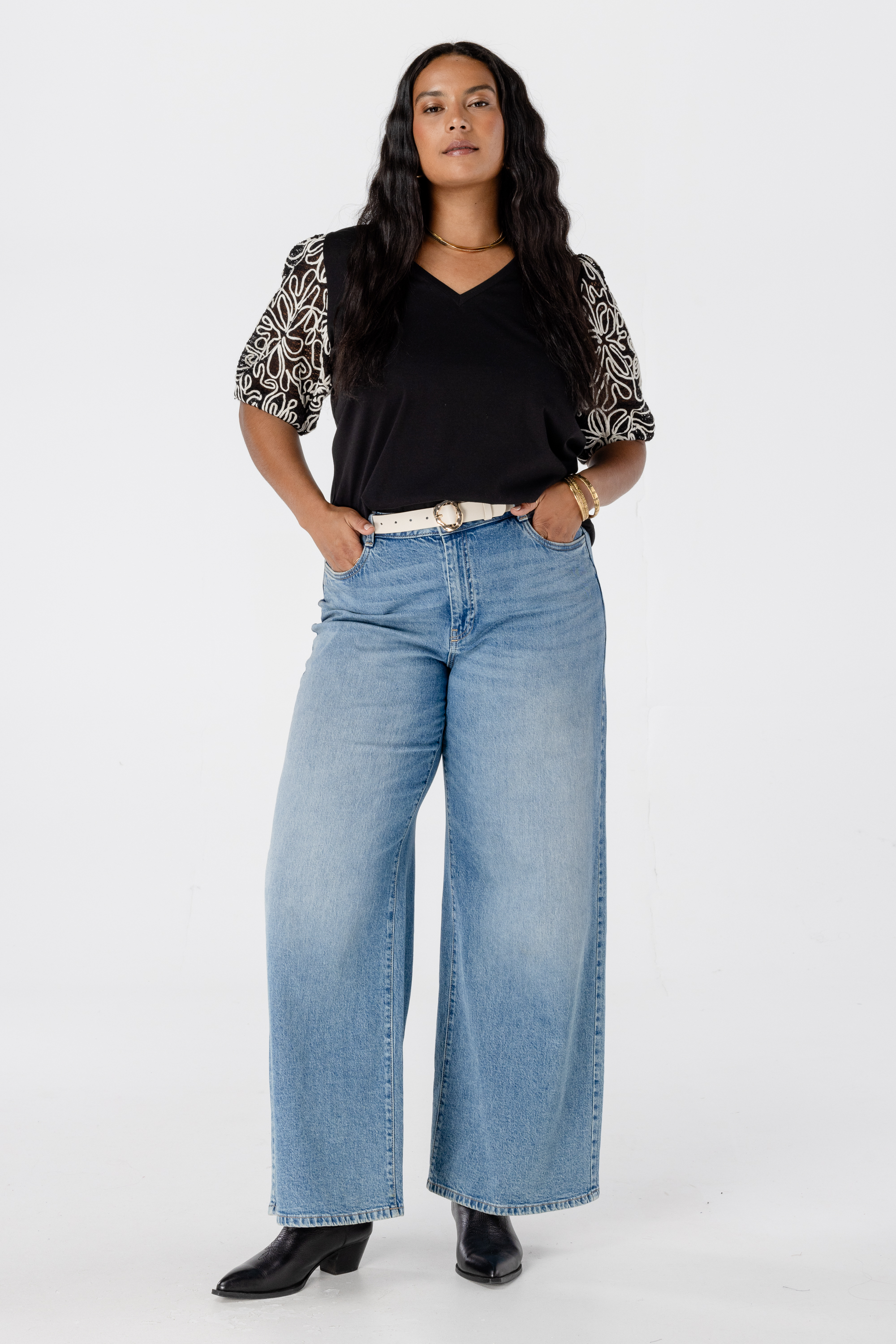 Top met broderie mouwen Zwart