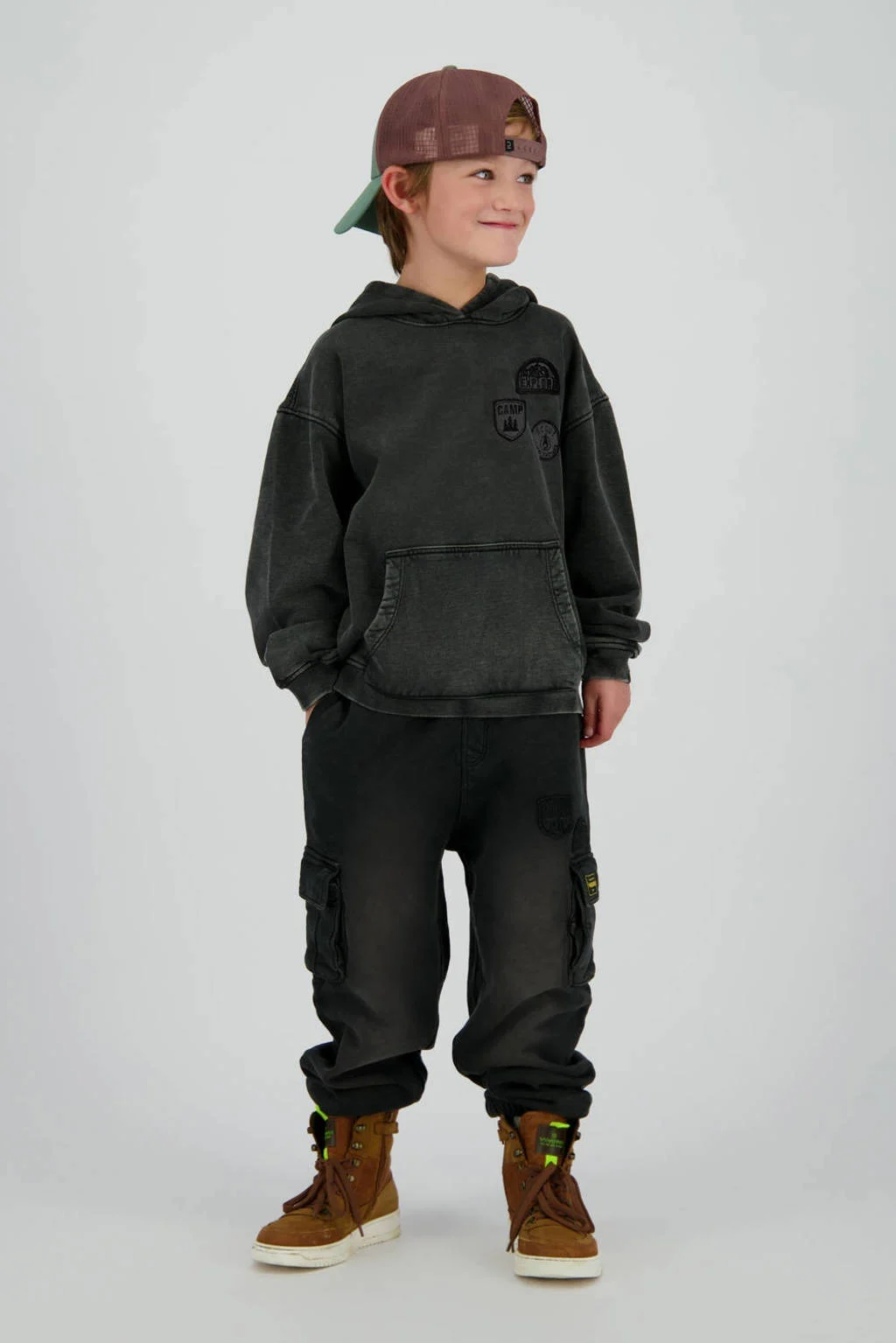 Vingino regular casual broek zwart