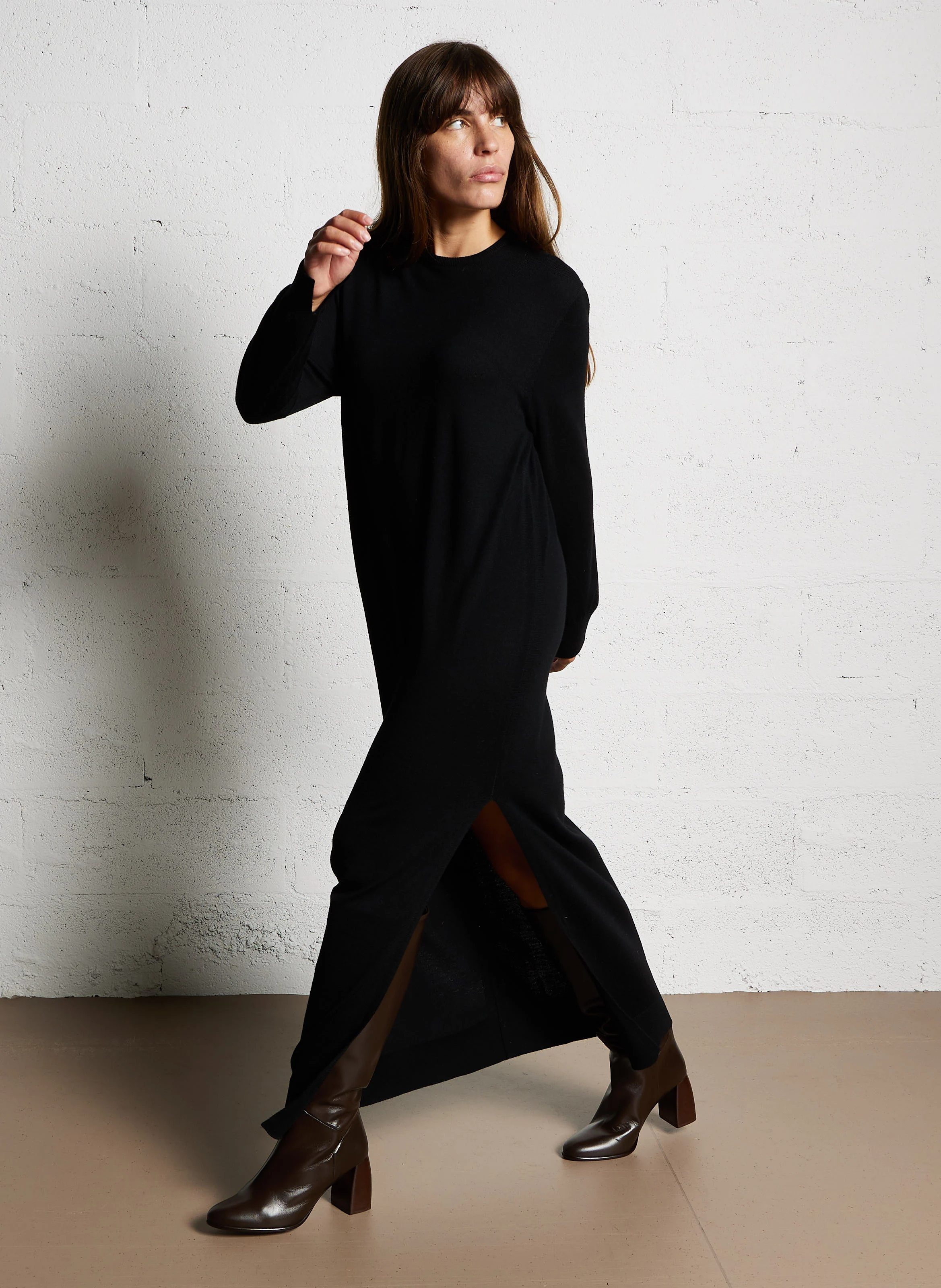 CANAL - Robe longue col rond en laine | Noir