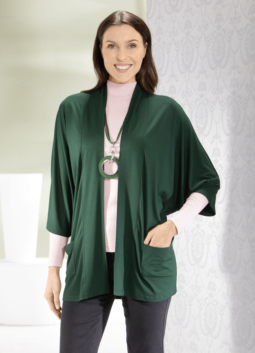 Shirtjacke in verschlussloser Form in 2 Farben