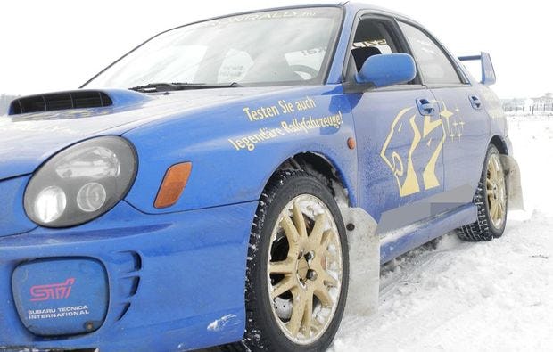 Rallye fahren in der Nähe von Sopron als Geschenk
