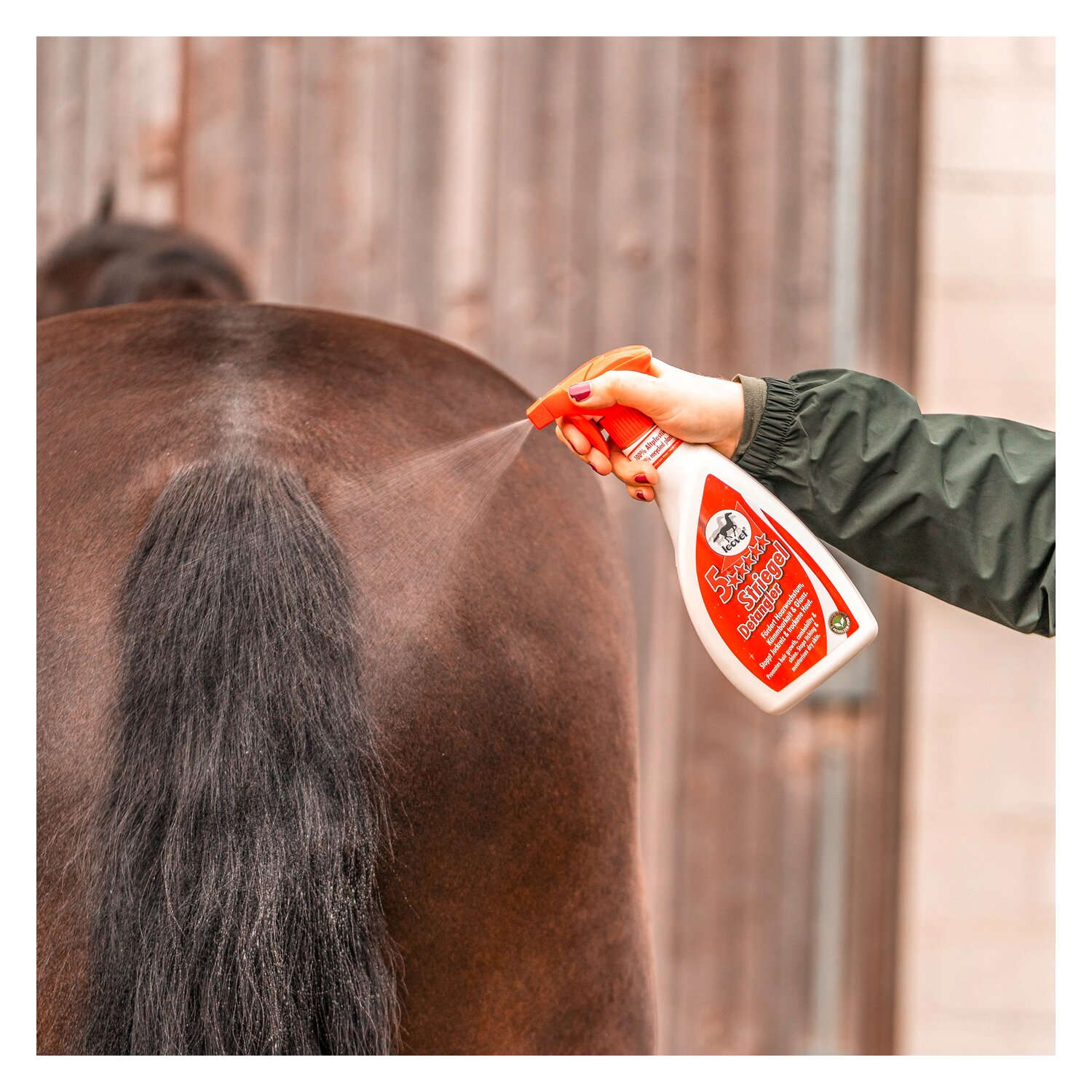 leovet 5-Sterne Striegel Mähnenspray - 550 ml