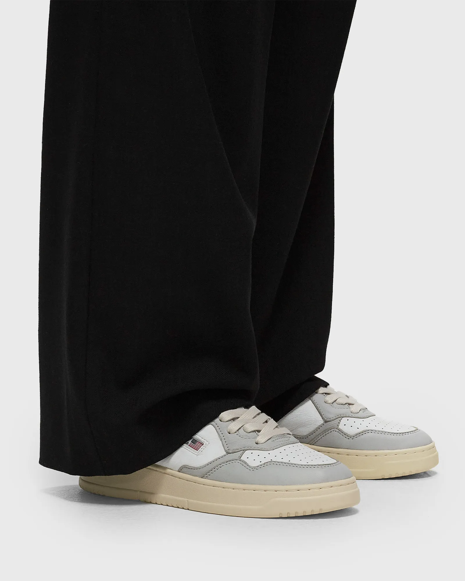 Autry Action Shoes WMNS MEDALIST LOW