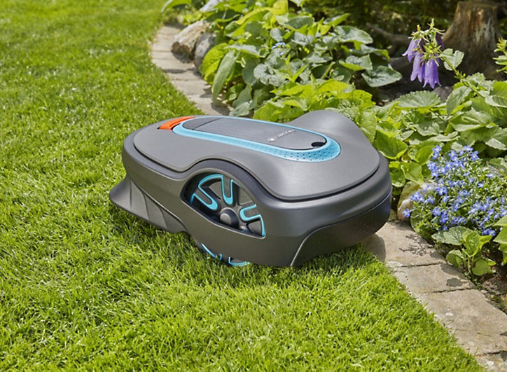 Robot tondeuse 18 V Gardena Sileno life 750 m² sans fil