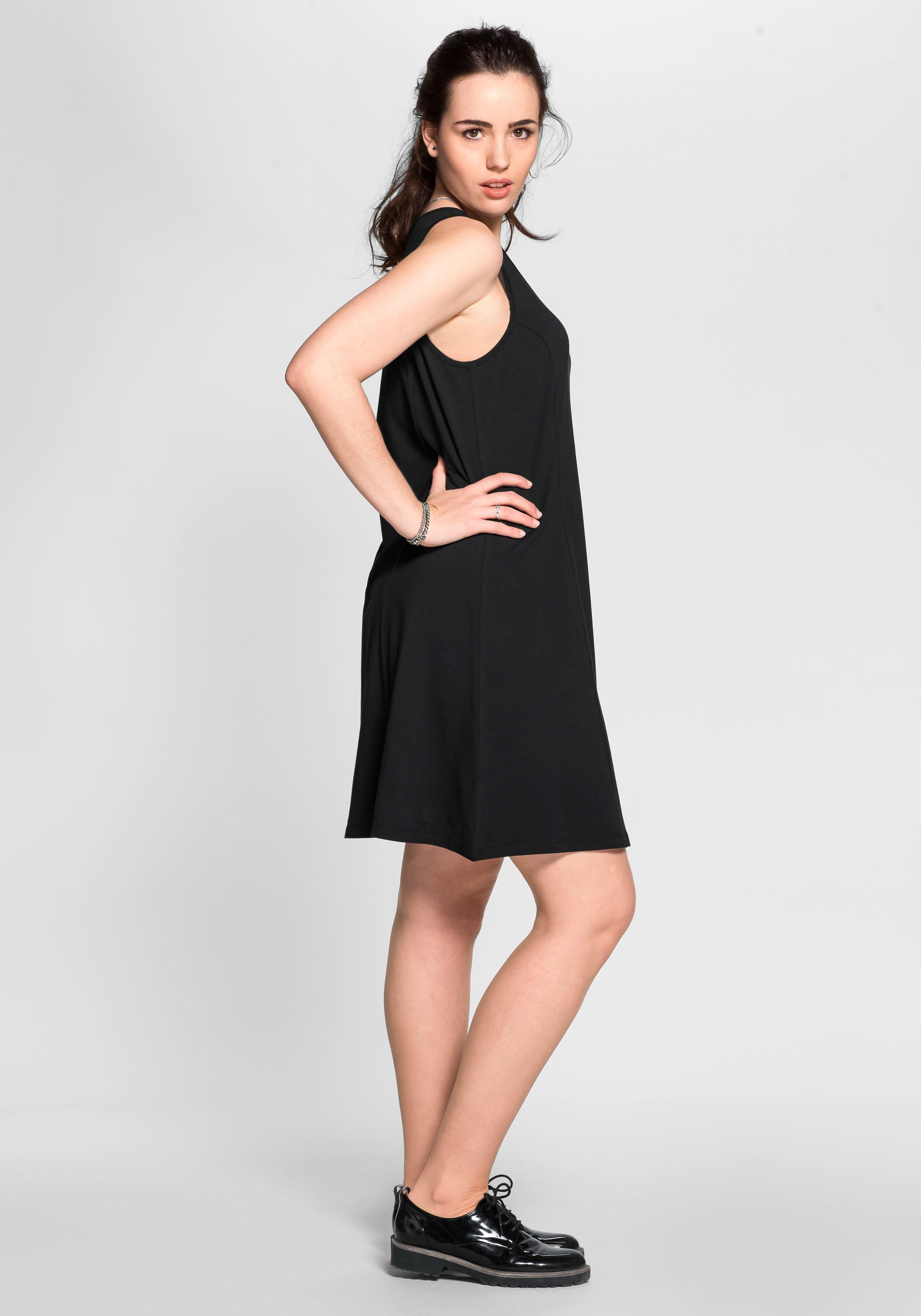 Kleid in A-Linie mit breiten Trägern
