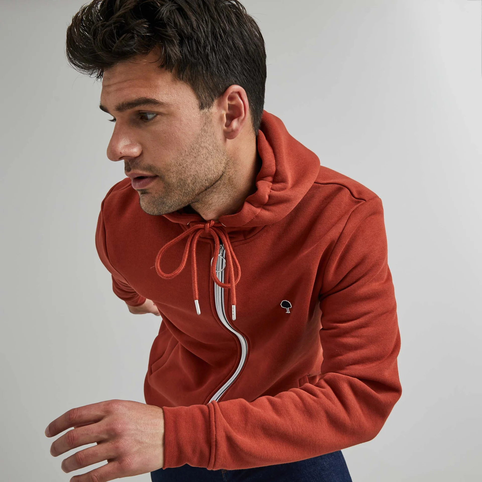 Sweat à capuche zippé rouge coton et polyester recyclé - modèle Mesnil