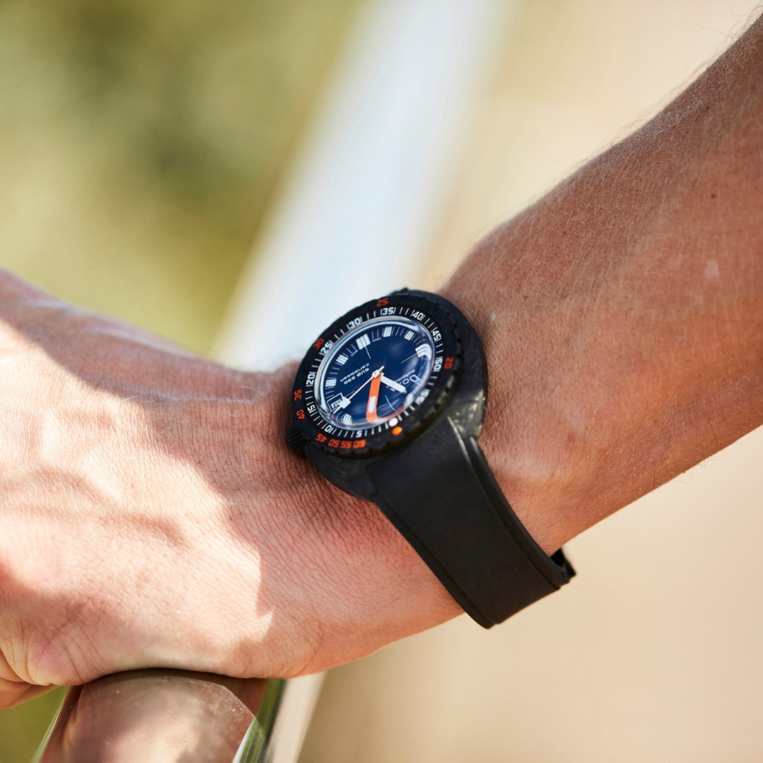 Doxa SUB 300 Carbon Caribbean