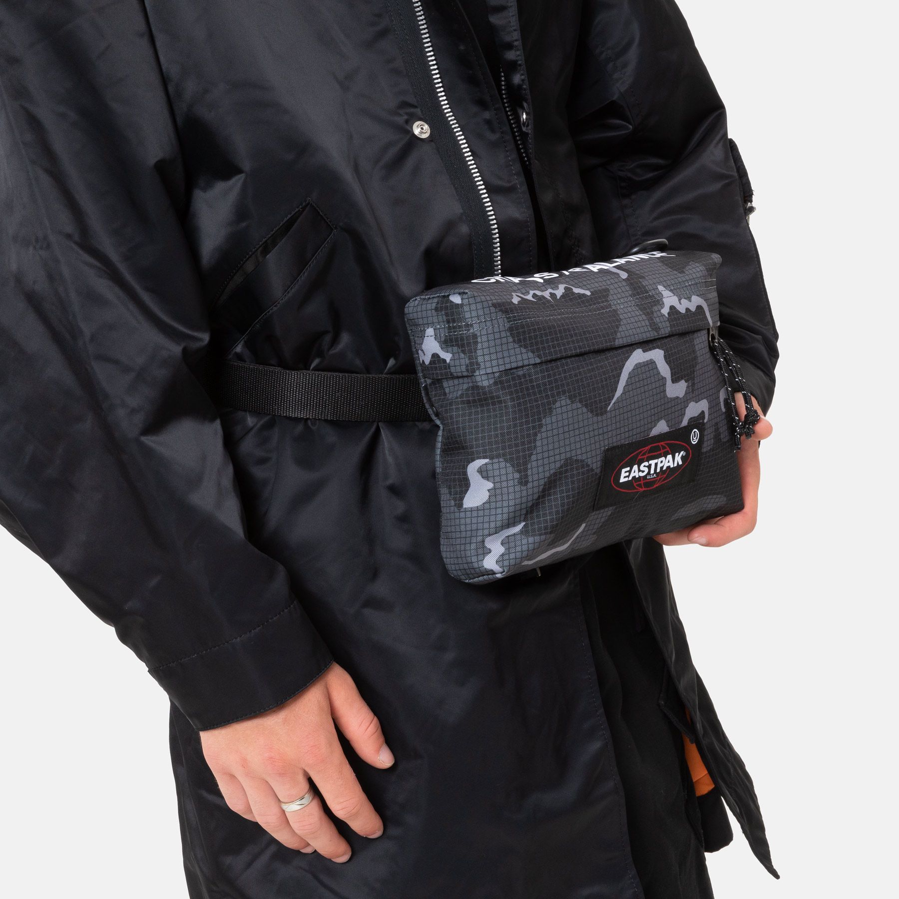 Crossbody Undercover Black Camo