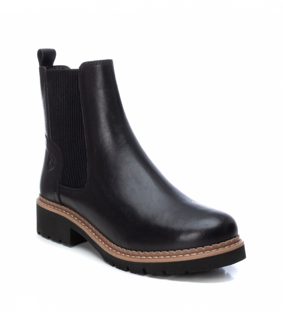 Botas de tornozelo Carmela em couro, modelo 160046, pretas.