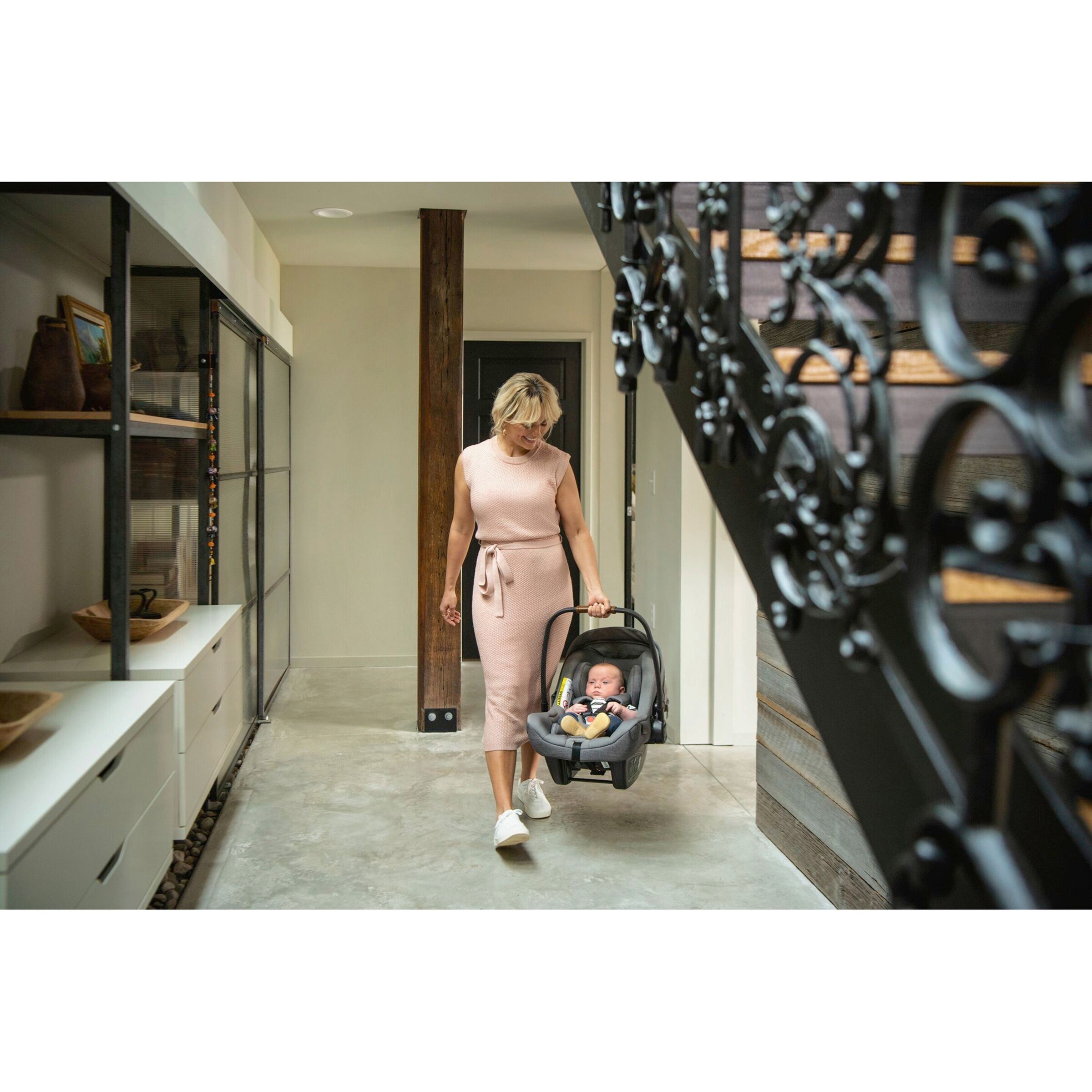 Nuna Babyschale PIPA next i-Size Bundle inkl. Isofix-Basis BASE next pine