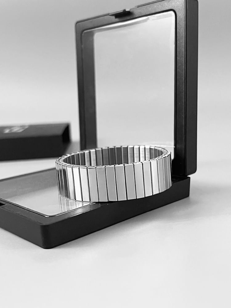 Elnge - Metallic Bangle