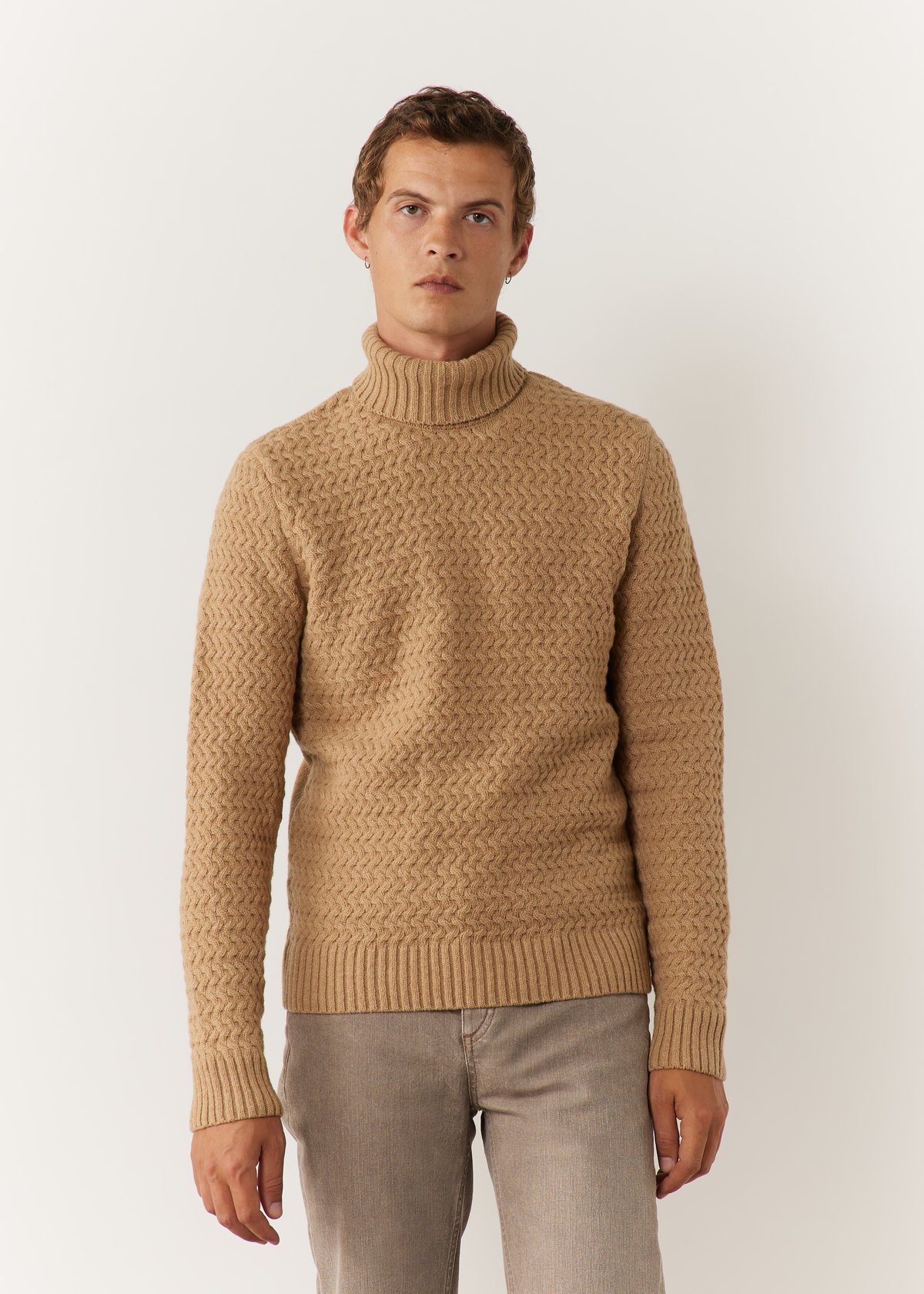 Pull col roulé en laine mélangée unie camel