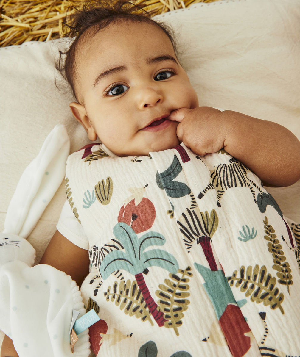 GIGOTEUSE BÉBÉ ÉCRU EN COTON ET REMBOURRAGE RECYCLÉ THÈME JUNGLE
