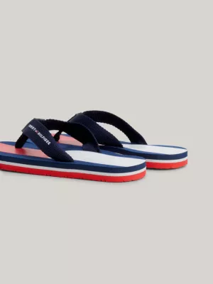 Chinelo de dedo com estampa de bandeira