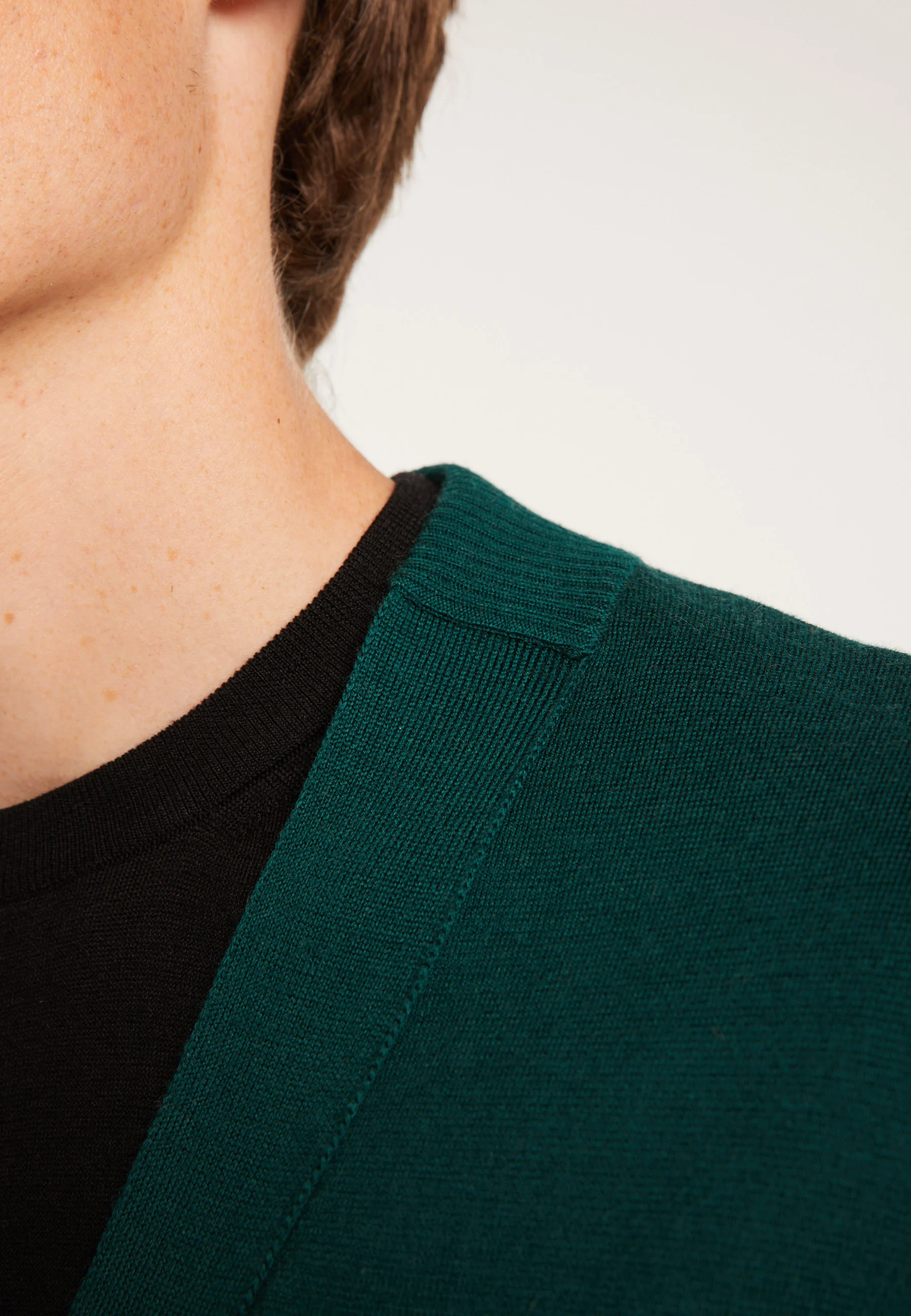 EZRAAH24 - Gilet boutonné en laine mérinos | Vert