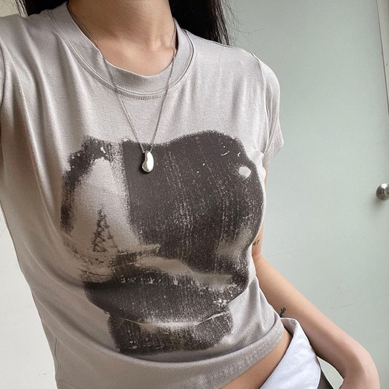Sosana - Croptop met korte mouwen en grafische print
