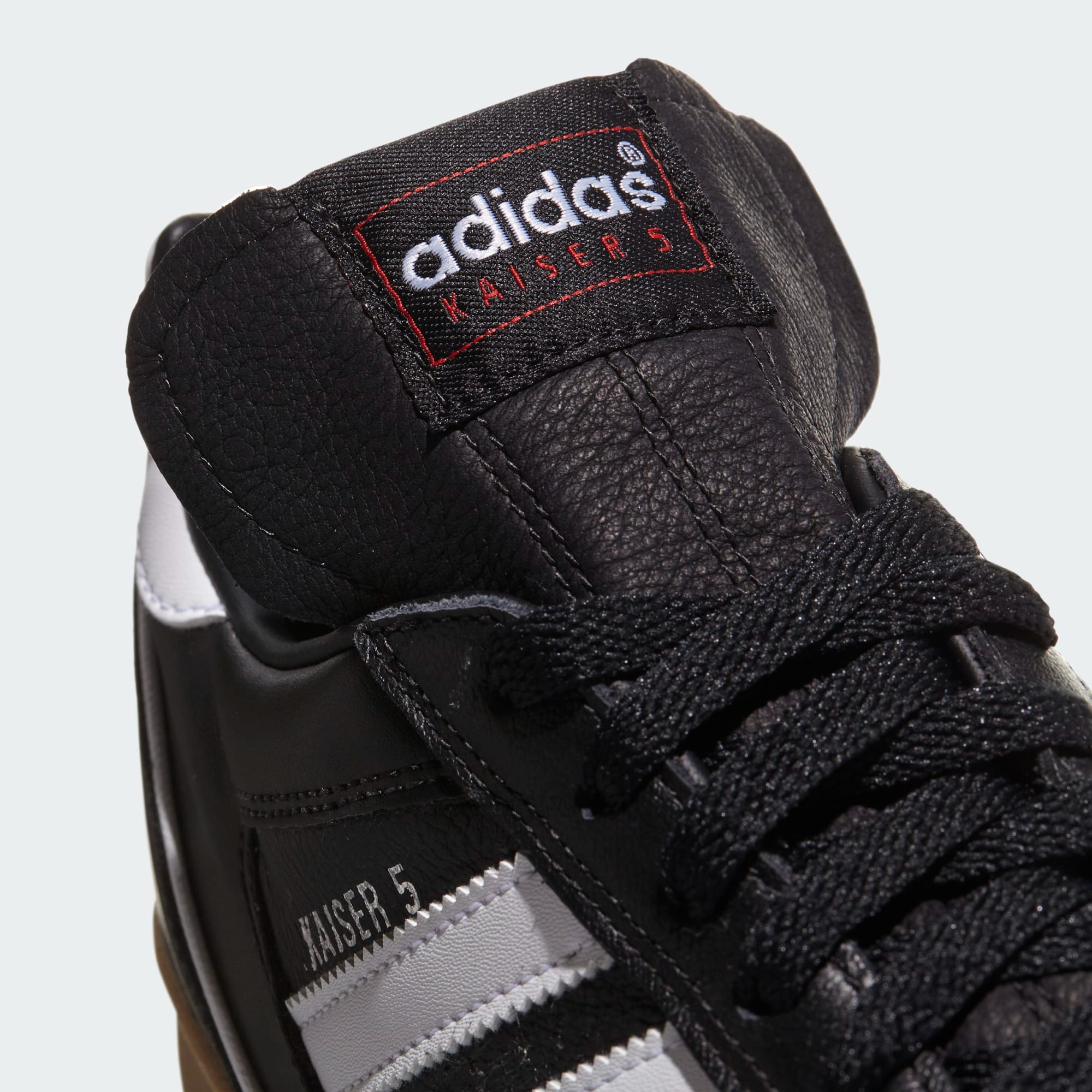 Kaiser 5 Goal Black/Footwear White/None
