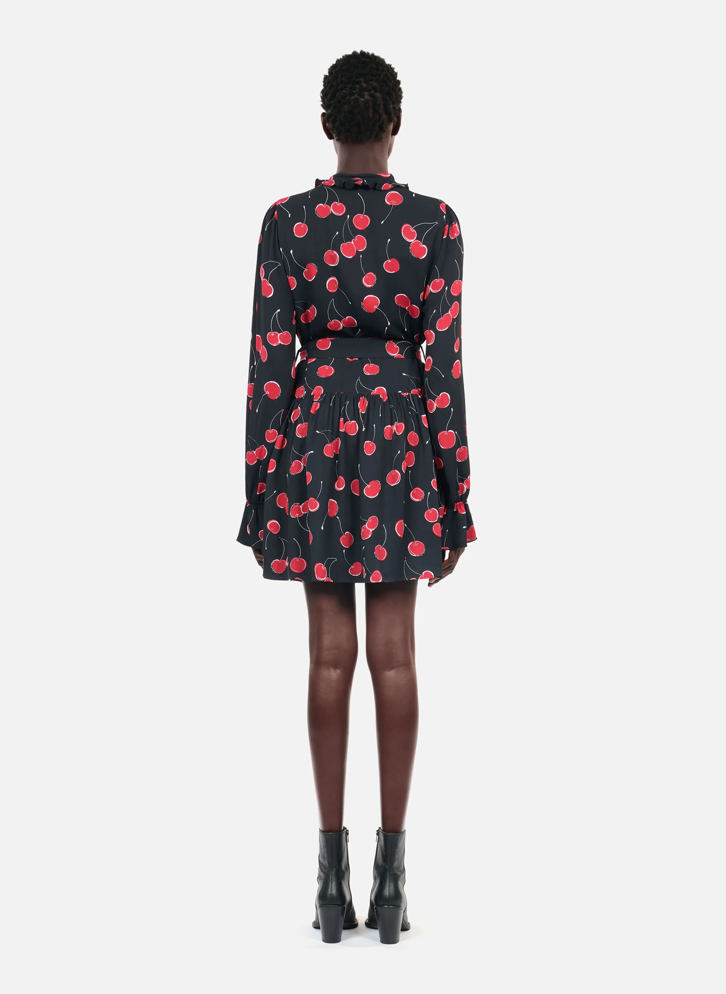 Robe courte col rond imprimé cerise | Noir