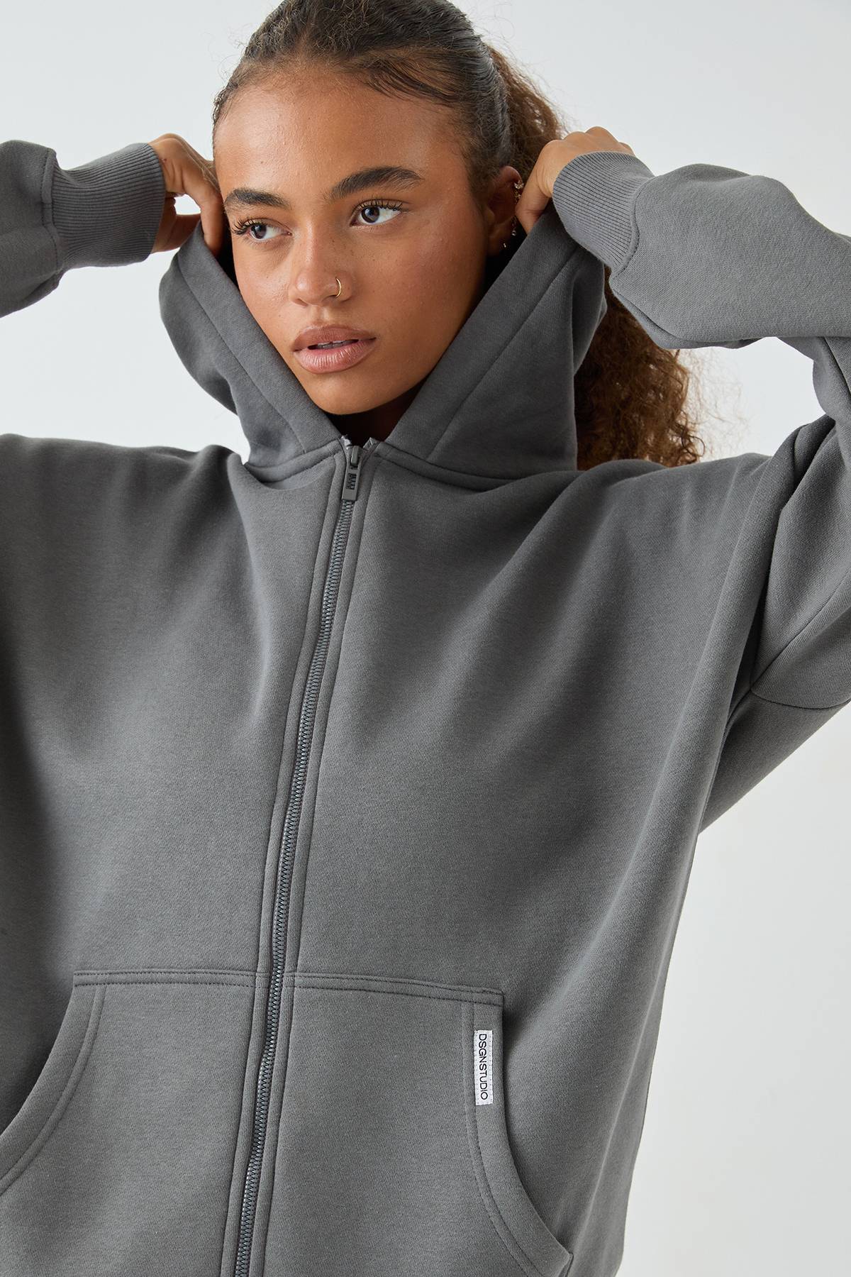 Sweat à Casynthétiqueche Oversize Zippé DSGN Studio