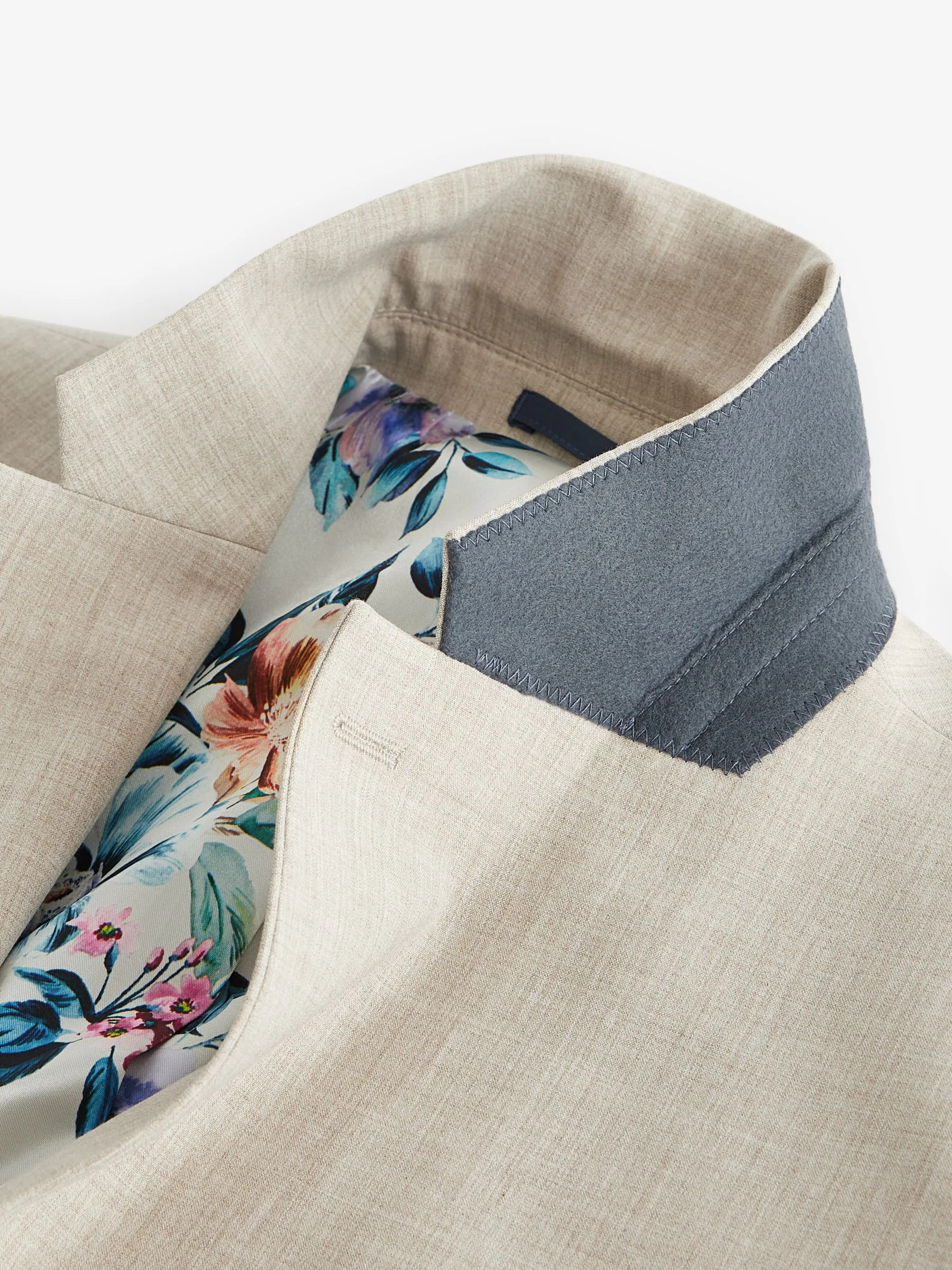 Pastelgeel - Slim Fit - Meegevend stretchkostuumjasje