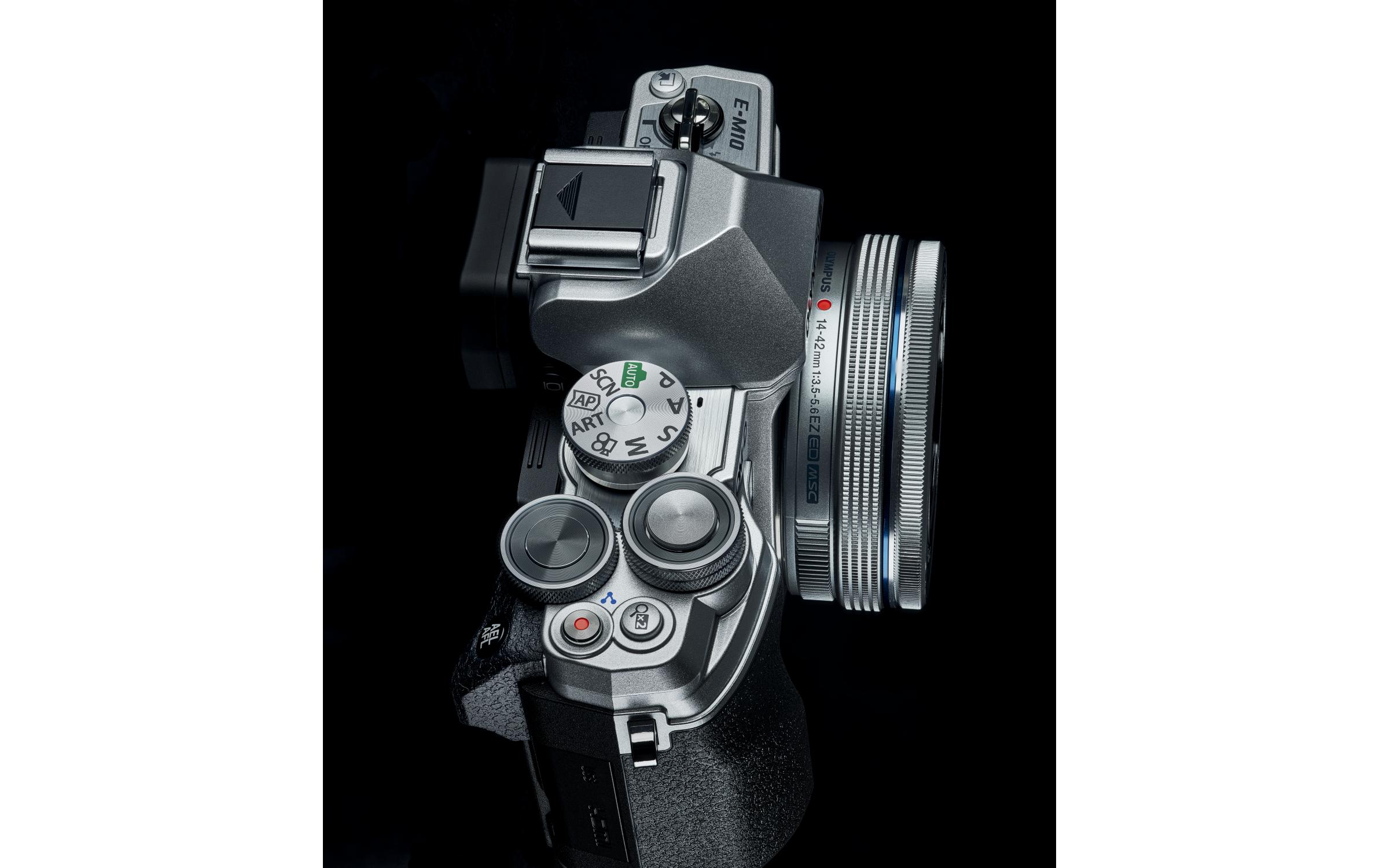 Fotokamera E-M10 Mark IV Kit 14-42 Schwarz<br>Kompakte Fotokamera mit Bildstabilisator und Sucher