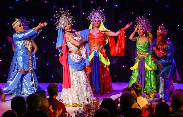 Carte Blanche Dresden - Travestie-Show mit Dinner