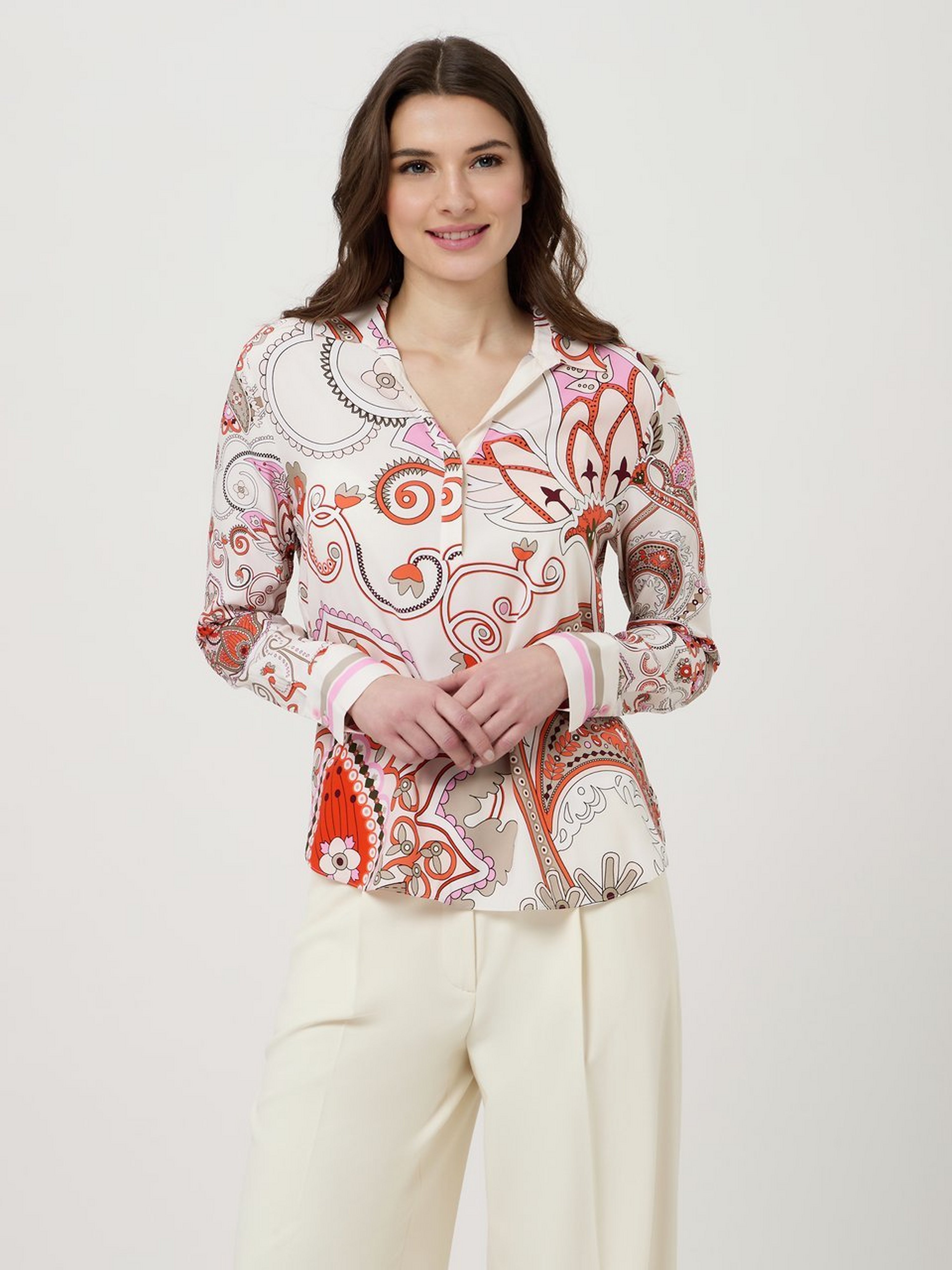 Bluse mit Seide