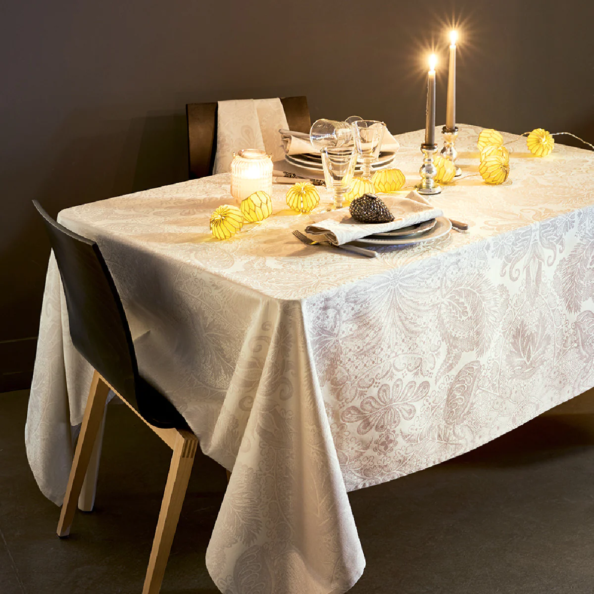 Nappe pur coton beige 180x250 Garnier Thiebaut