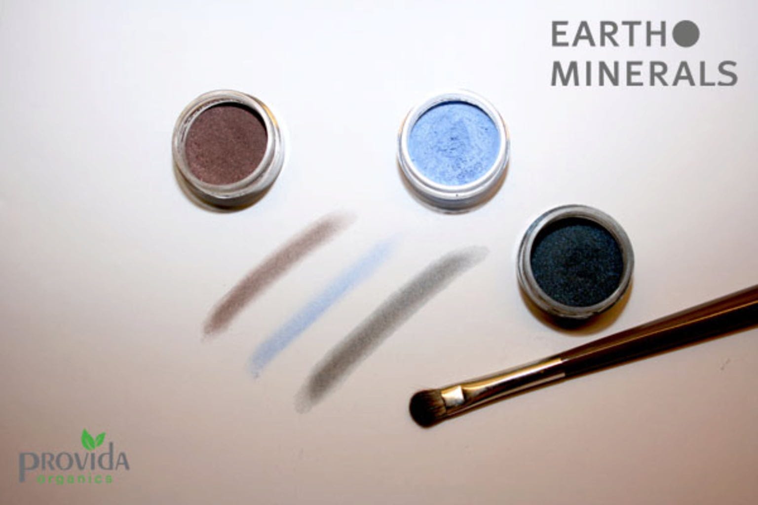 provida organics  Earth Minerals Luminous Shimmer Eye Shadow, Plum (2,50 g)