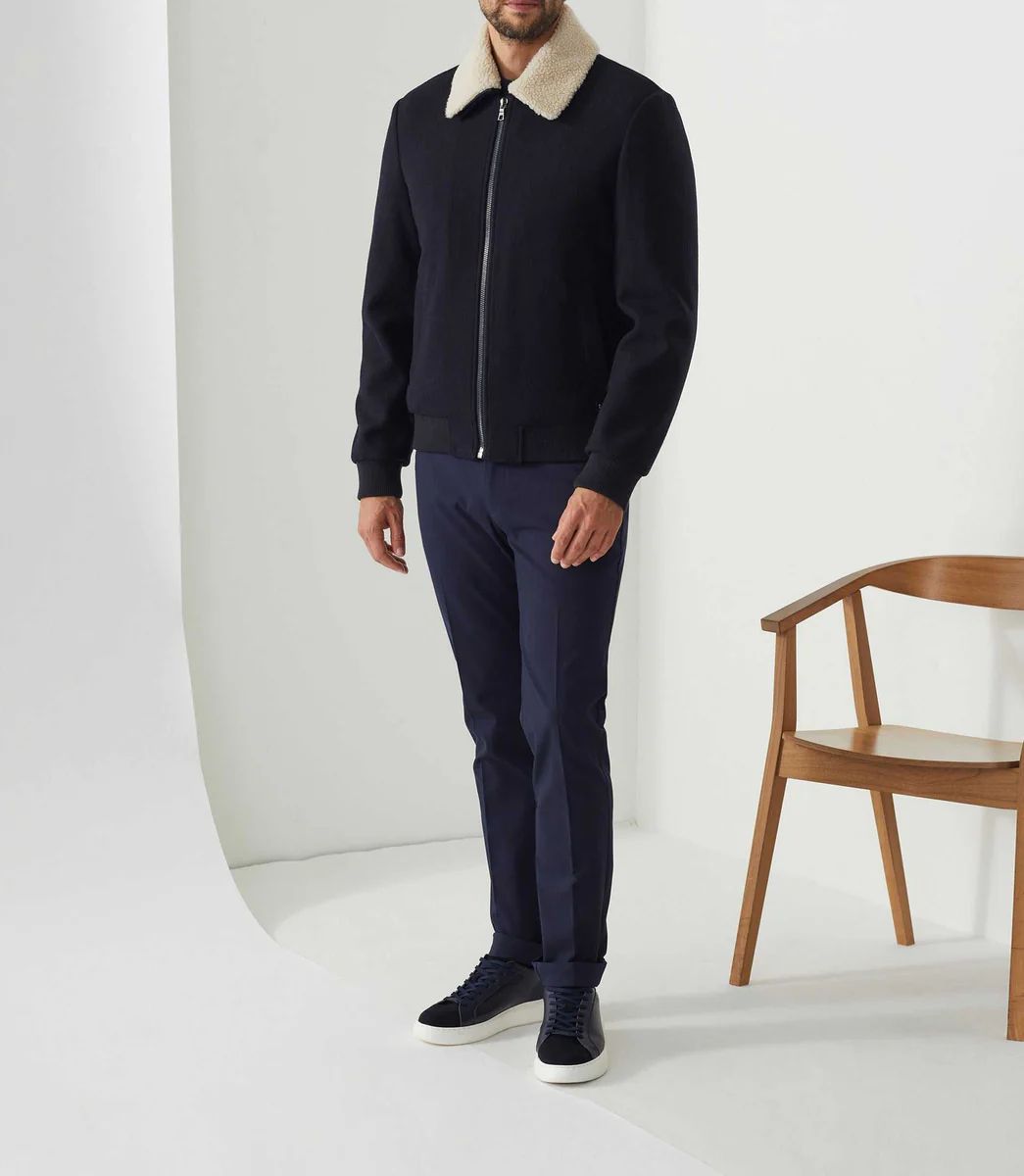 Manteau court en laine marine 