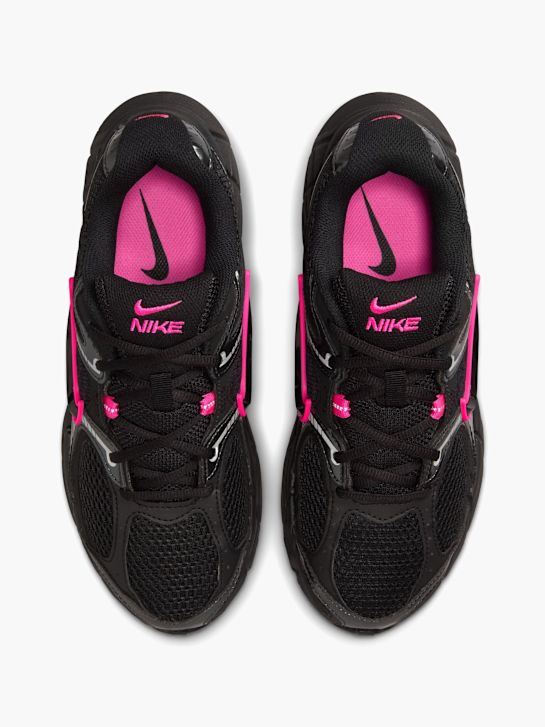 Nike V5 RNR Sneaker Schwarz