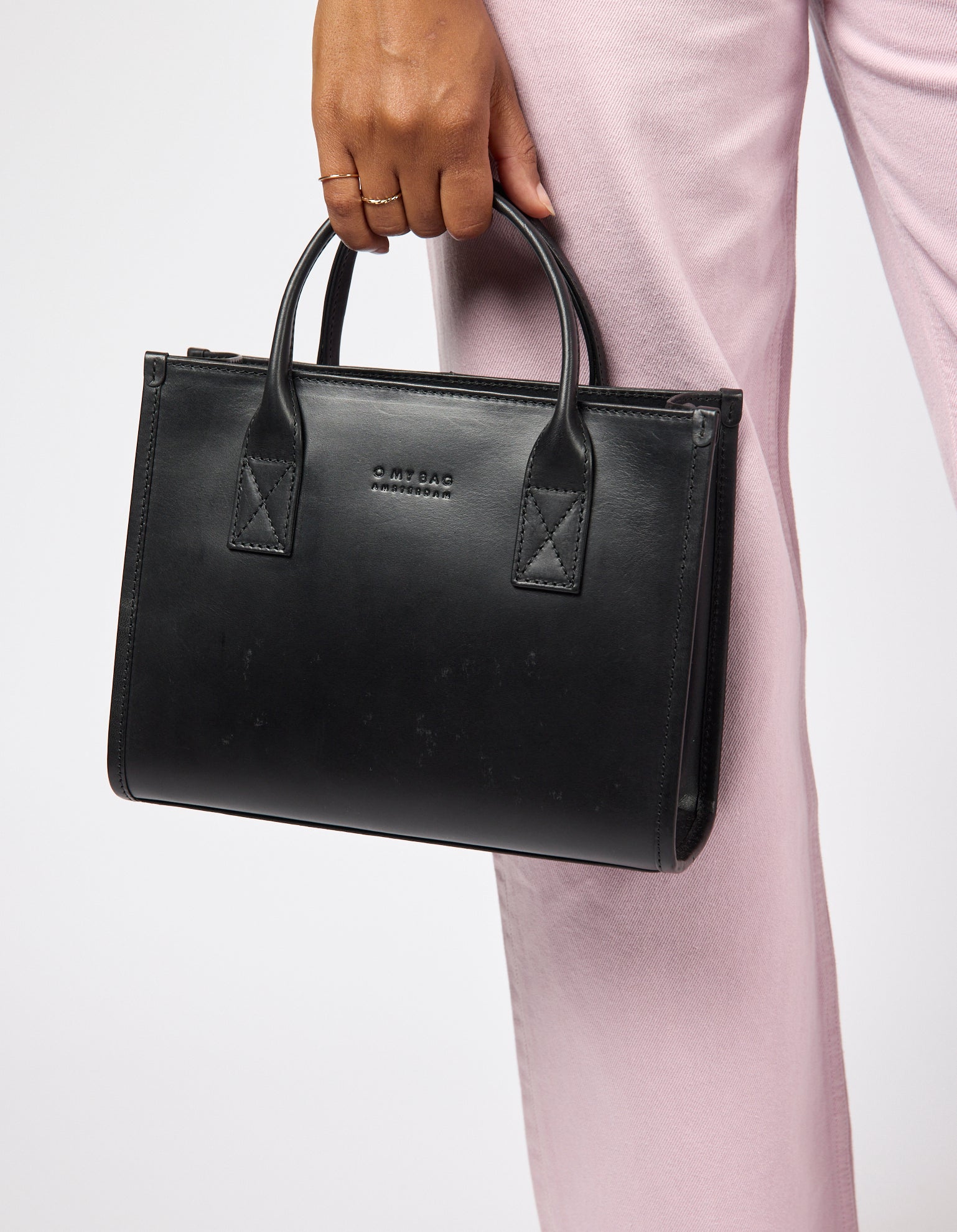 Jackie Midi - Black Classic Leather