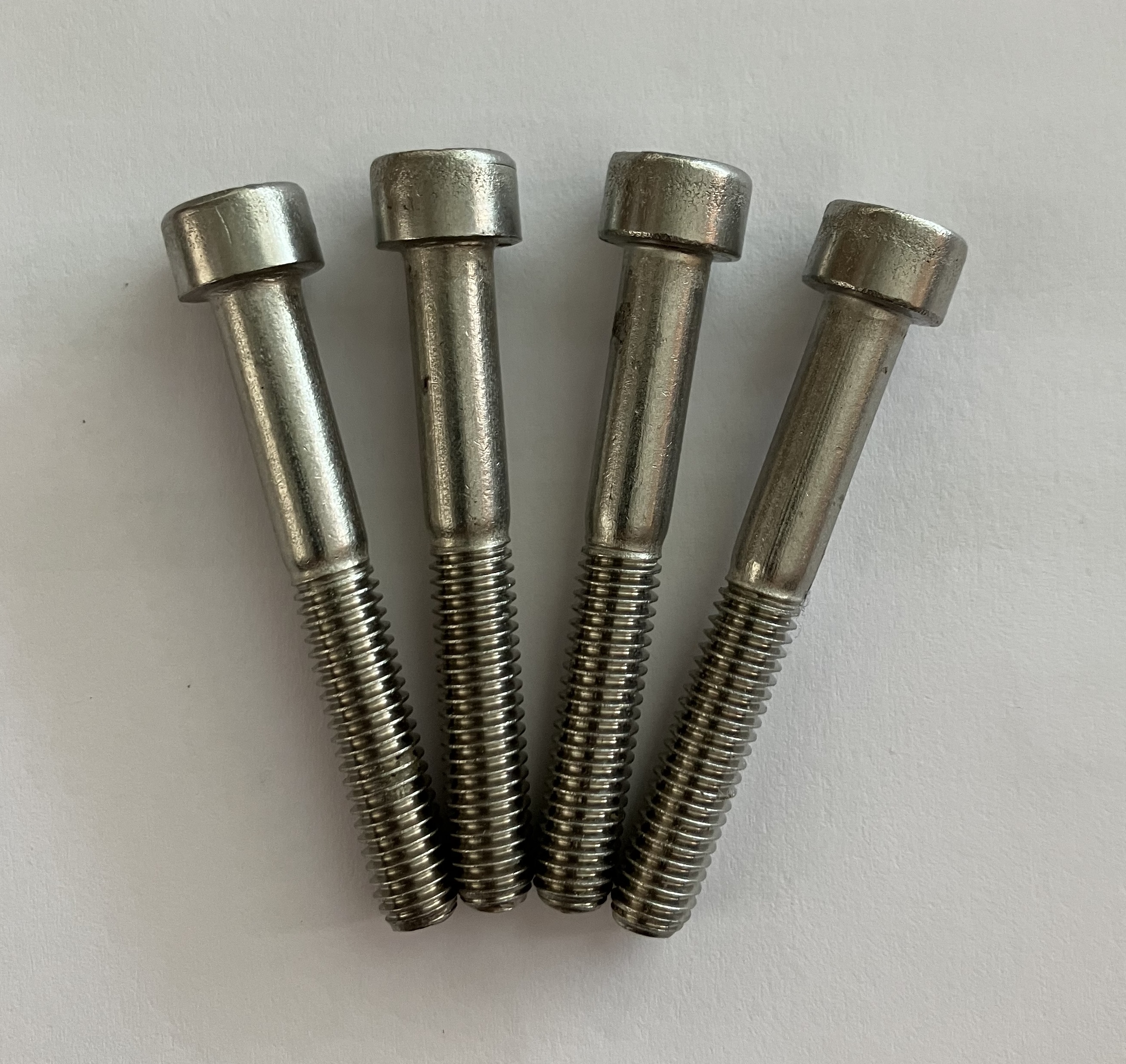 F.one M6 - 50mm screw x 4