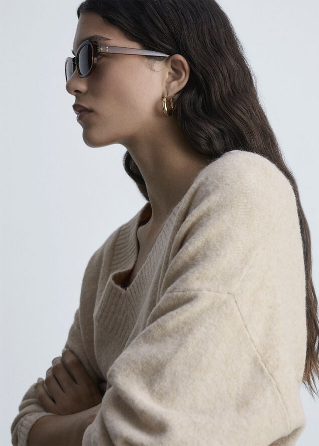 MANGO Oversized V-neck sweater Light beige