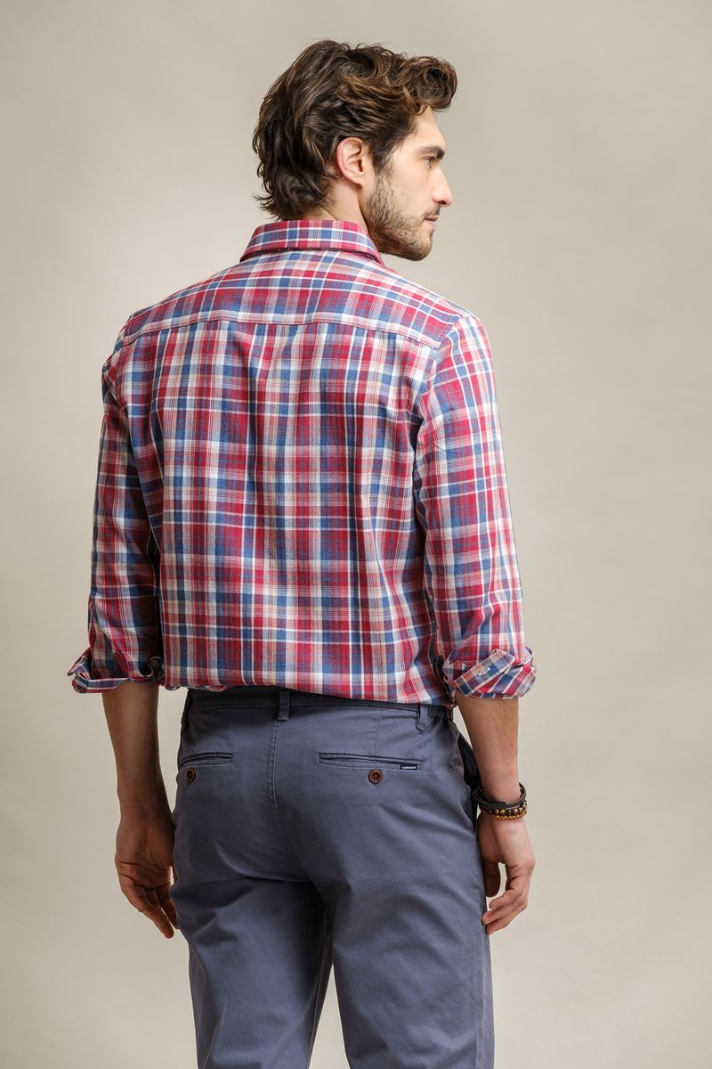 CAMISA AOS QUADRADOS REGULAR