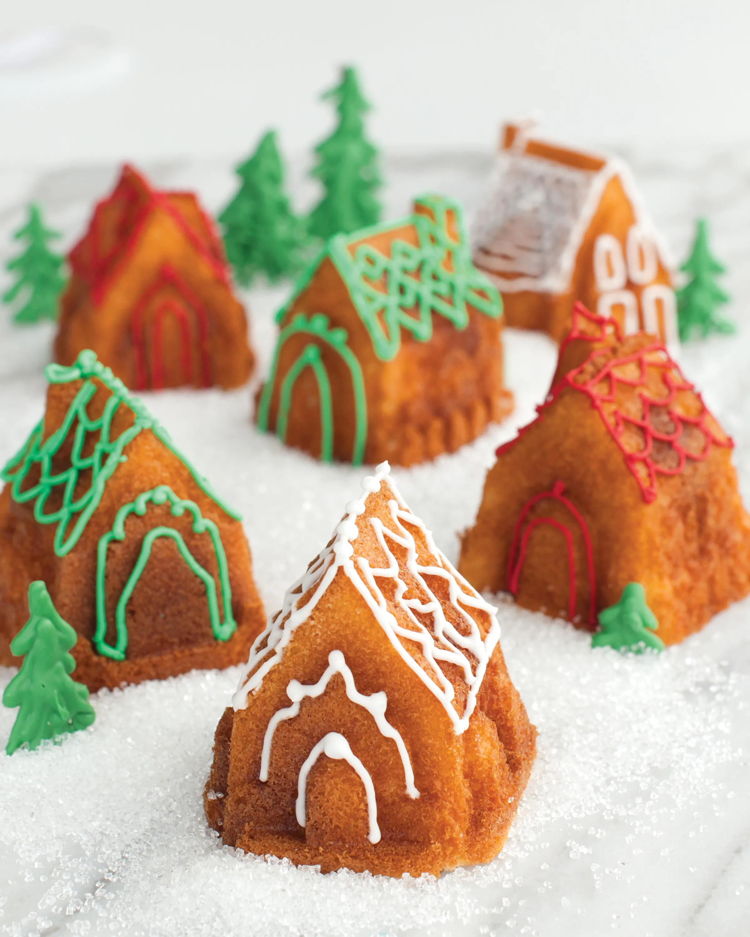 Nordic Ware Cozy Village Baking Bageform