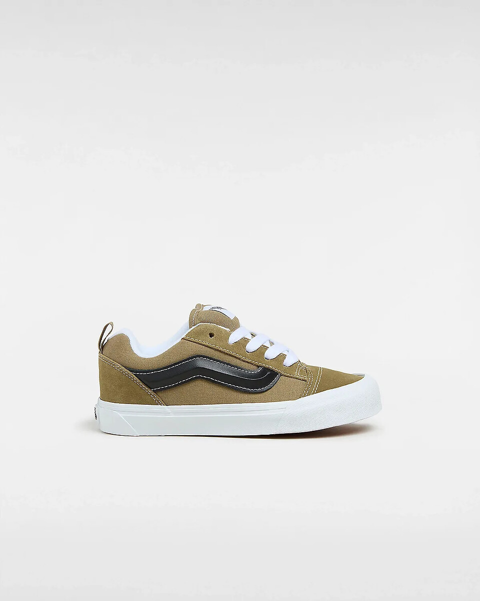 VANS<br>Tênis de couro Knu Skool