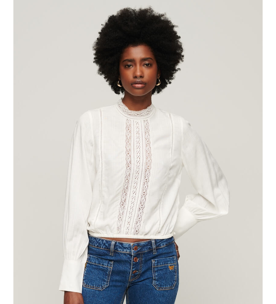 Blusa Superdry Studios em renda branca