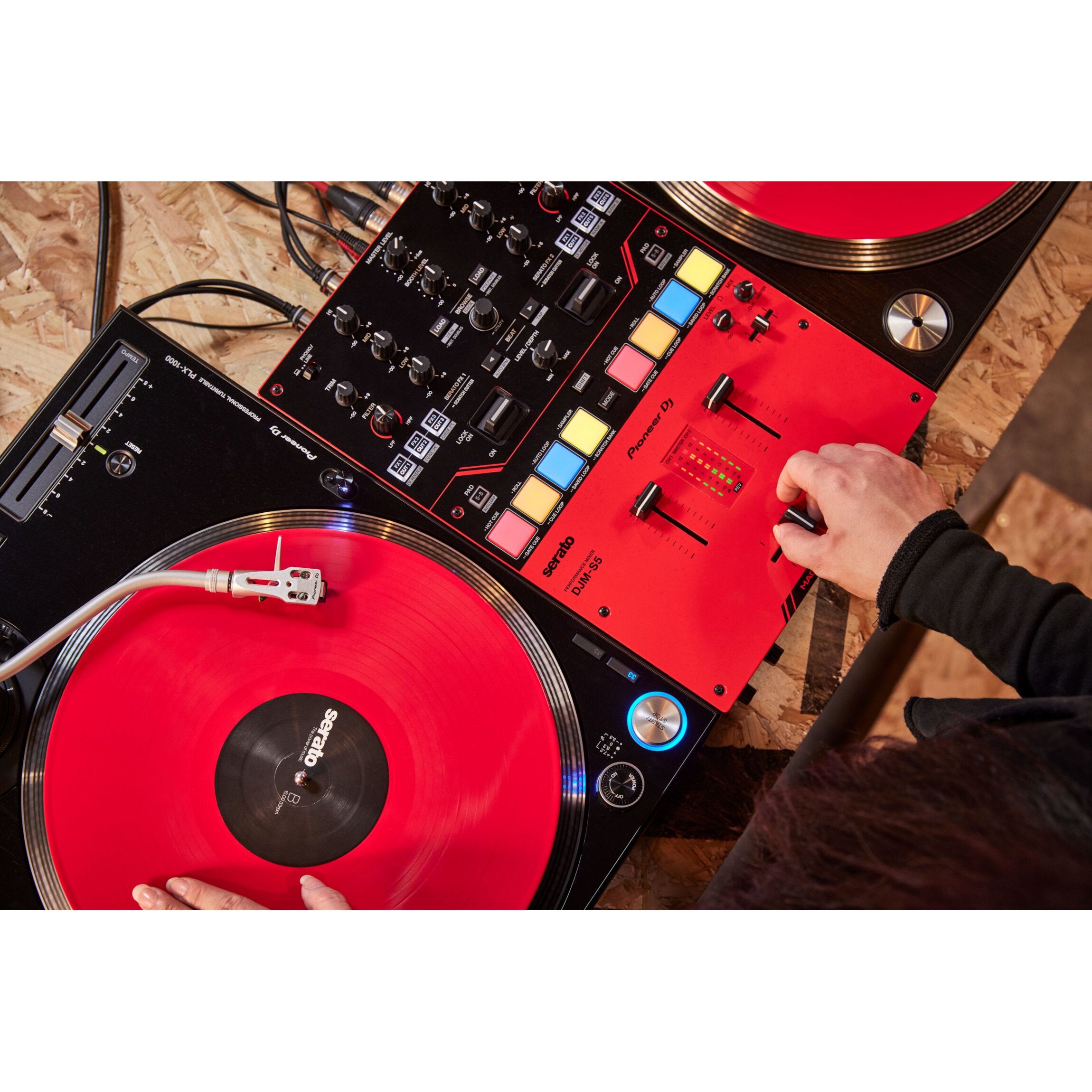 Pioneer DJ DJM-S5 2-kanaals scratch-style DJ-mixer voor Serato DJ Pro