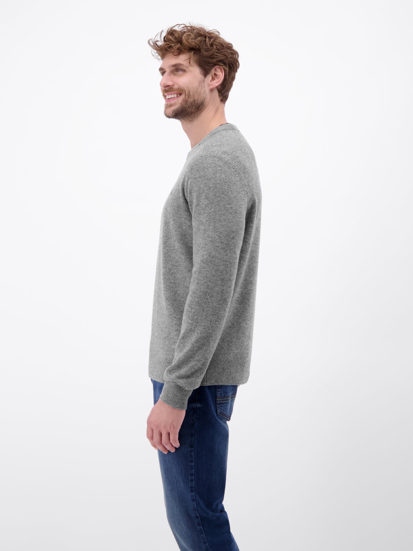 Strickpullover aus  Schurwoll-Kaschmir-Mix, stilvoll und entspannt