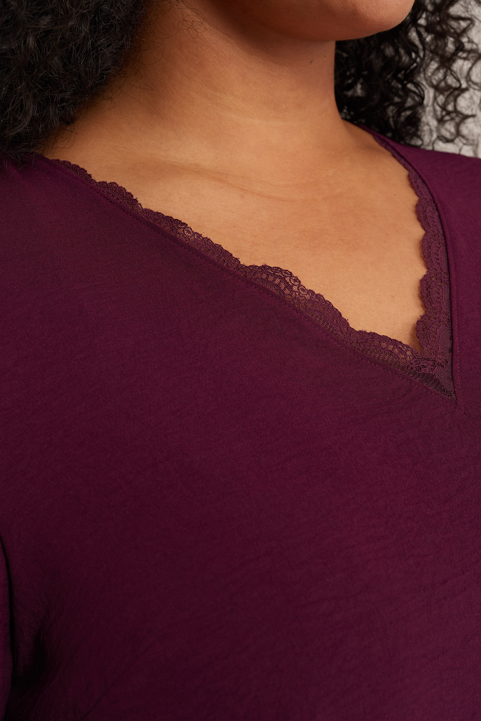 blouse met kant - Curve WE Fashion Paars