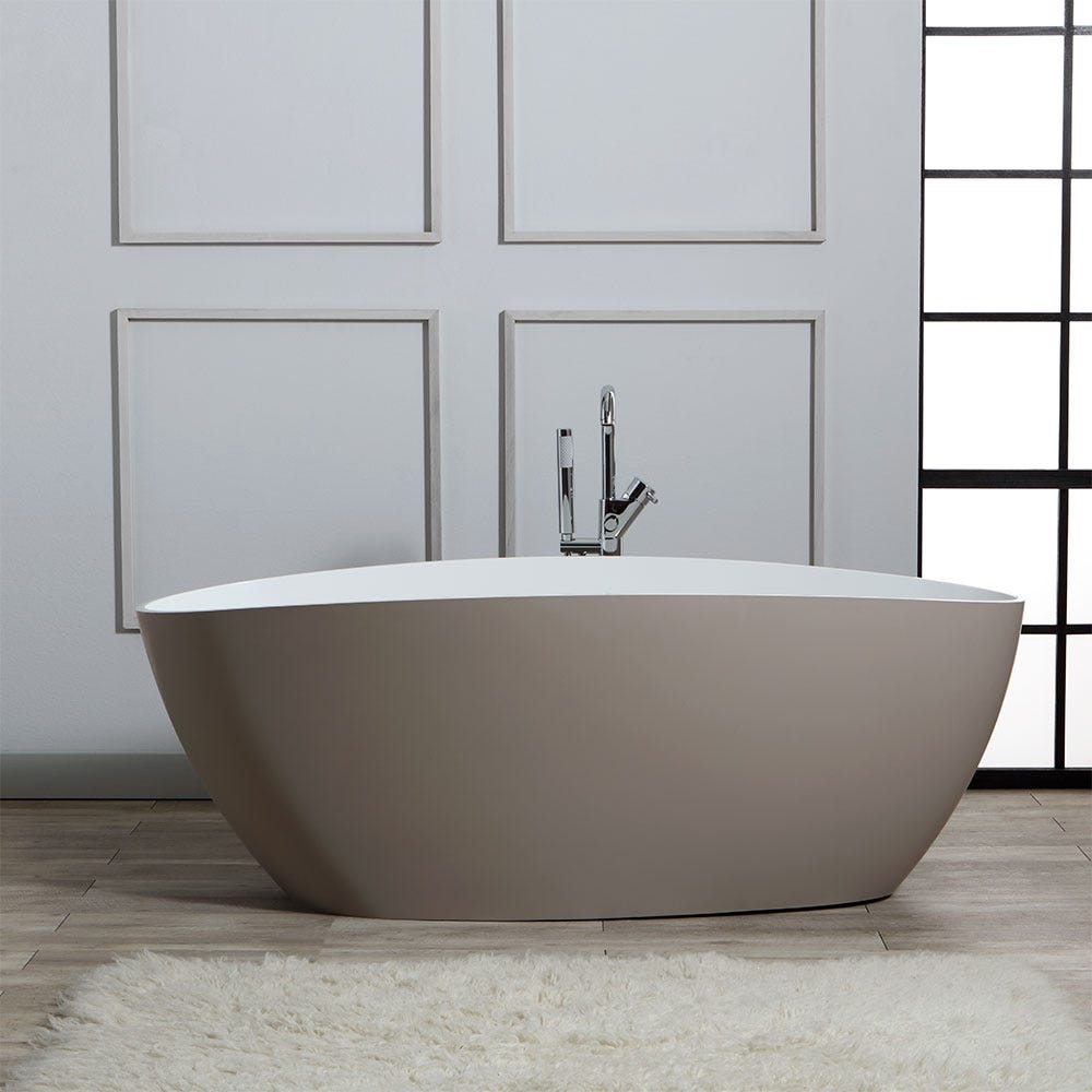 Vrijstaand beige gegoten mineraal bad | Rachele